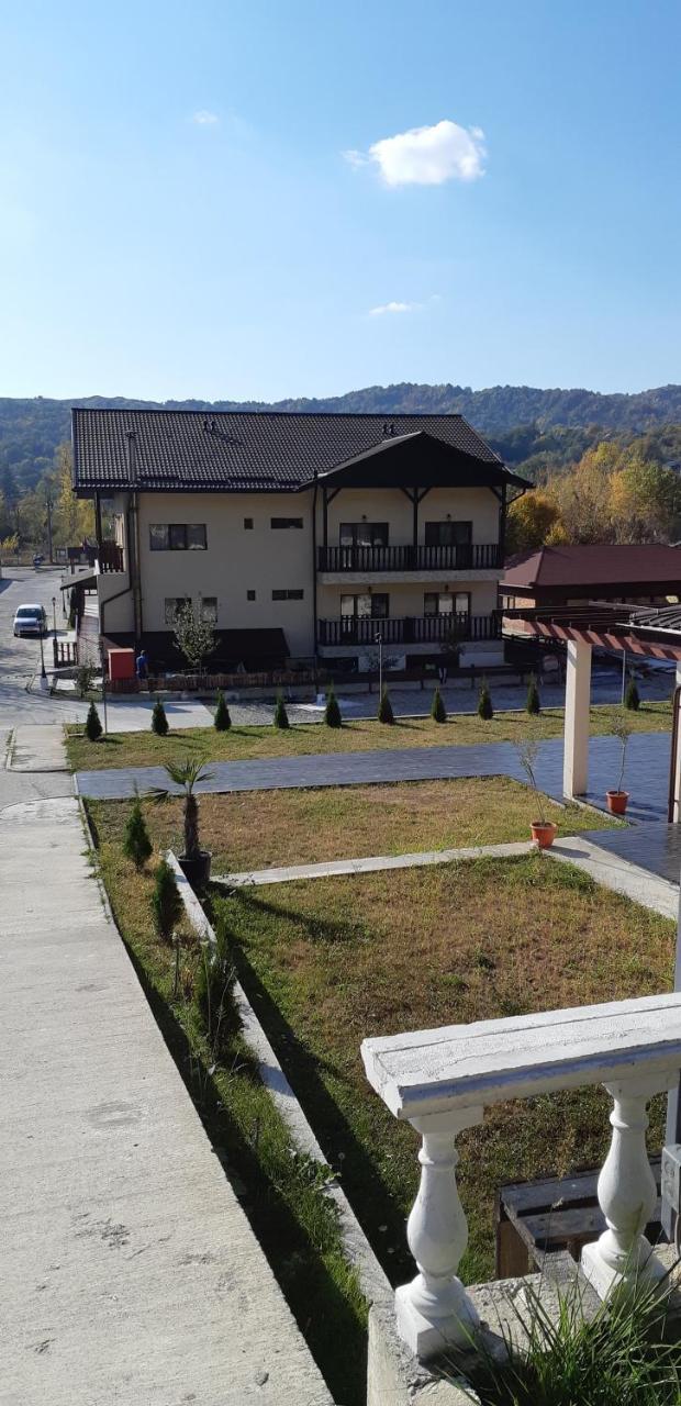 Pensiunea Arido Cornu de Jos Exterior foto