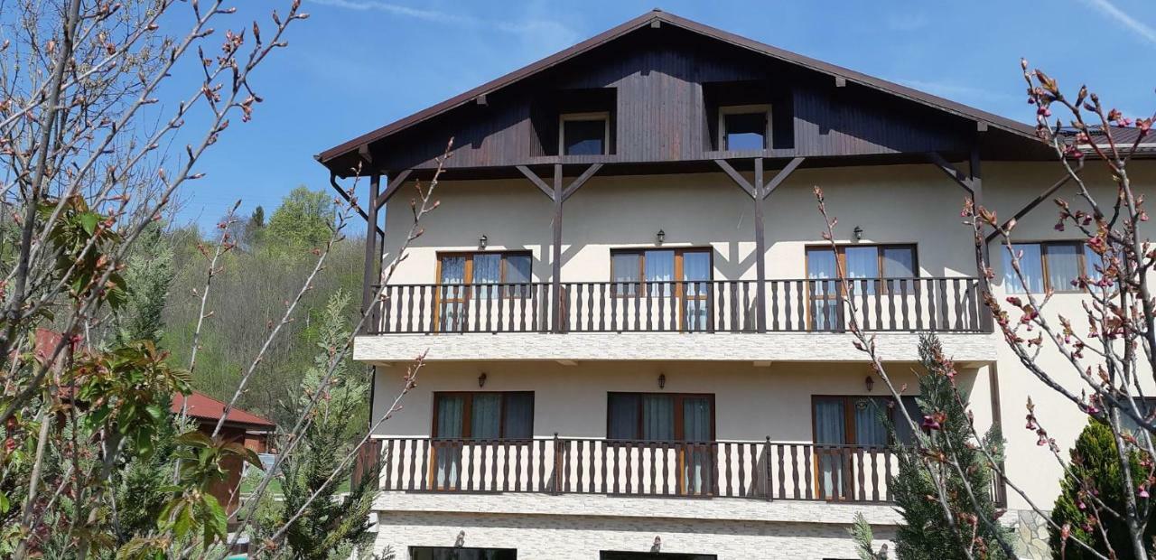 Pensiunea Arido Cornu de Jos Exterior foto
